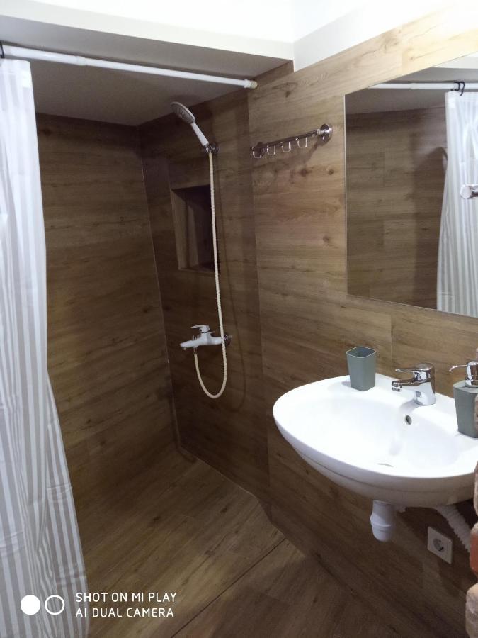 Gogol 14 Апартаменти В Історичному Центрі Міста Uzhhorod Luaran gambar